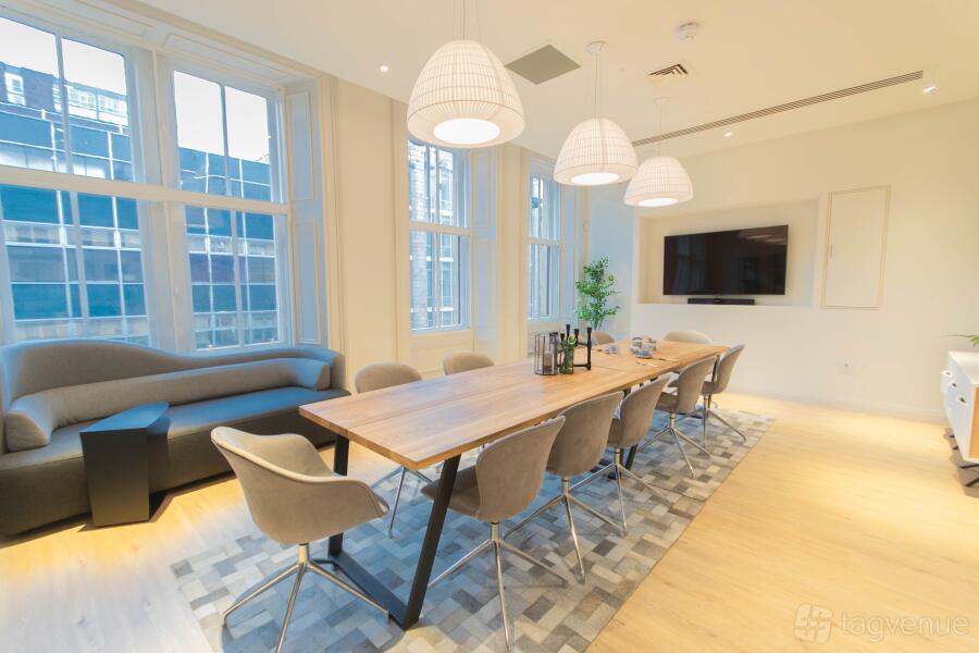 Boardroom at Mackintosh at the Willow in Glasgow City Centre