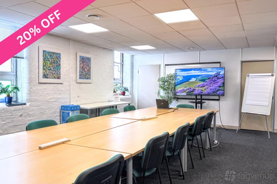 Small Meeting Room at Glasgow Training Rooms in Glasgow City Centre