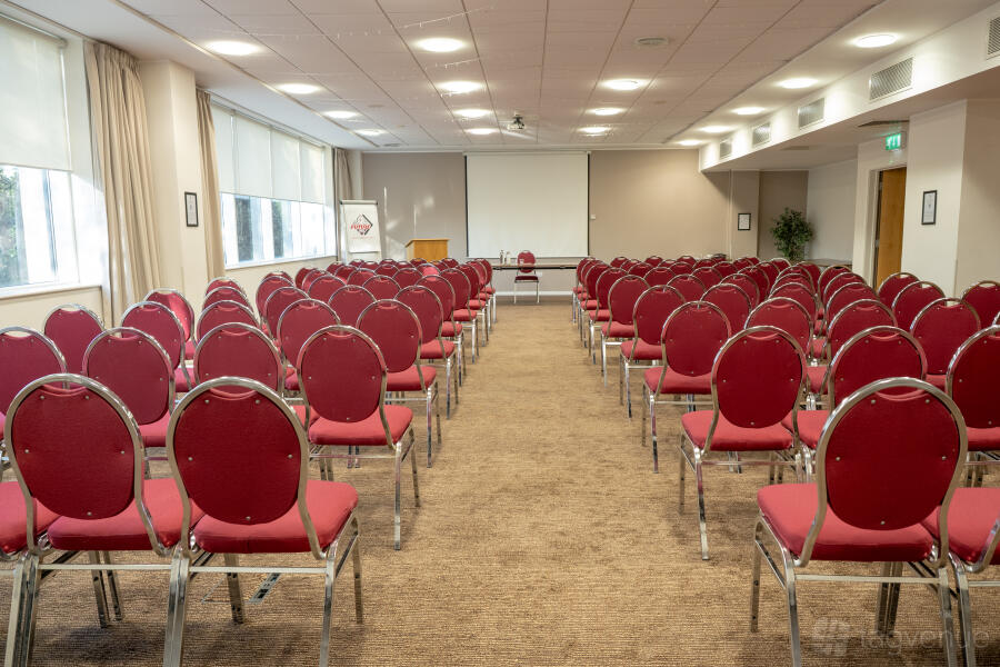 Dunraven/Holder Suite at Future Inn Cardiff Bay in Cardiff Outskirts